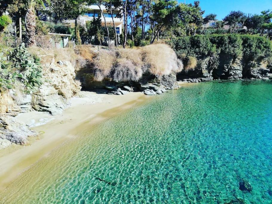 Lenico Beachfront Suites Agia Pelagia  Buitenkant foto