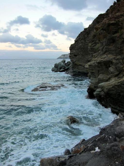 Lenico Beachfront Suites Agia Pelagia  Buitenkant foto