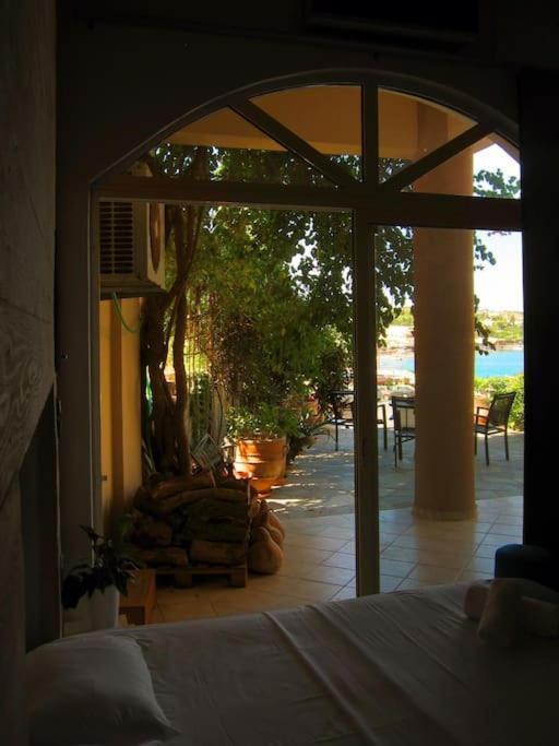 Lenico Beachfront Suites Agia Pelagia  Buitenkant foto