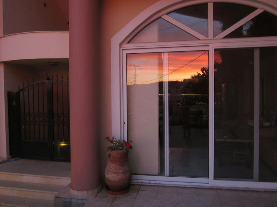 Lenico Beachfront Suites Agia Pelagia  Buitenkant foto