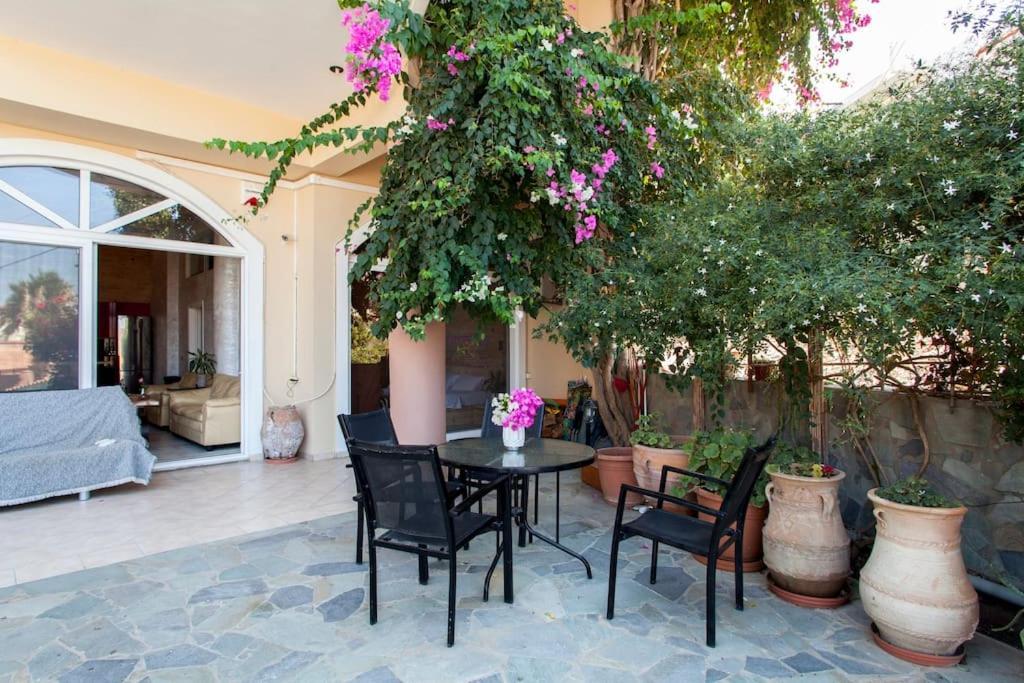 Lenico Beachfront Suites Agia Pelagia  Buitenkant foto